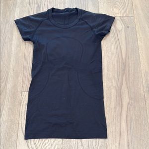 lululemon athletica Black Short Sleeve Tee Swiftly